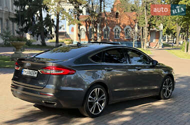 Седан Ford Fusion 2020 в 