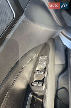 Седан Ford Fusion 2020 в 