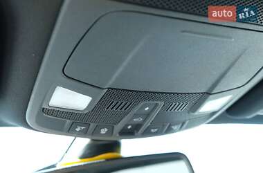 Седан Ford Fusion 2017 в 