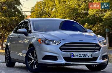 Седан Ford Fusion 2013 в 