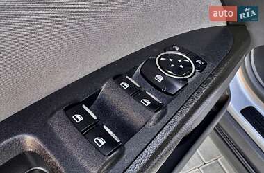 Седан Ford Fusion 2013 в 