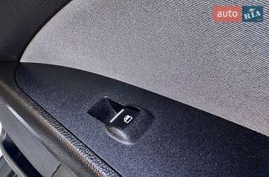 Седан Ford Fusion 2013 в 