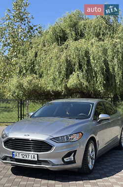 Седан Ford Fusion 2020 в Ивано-Франковске