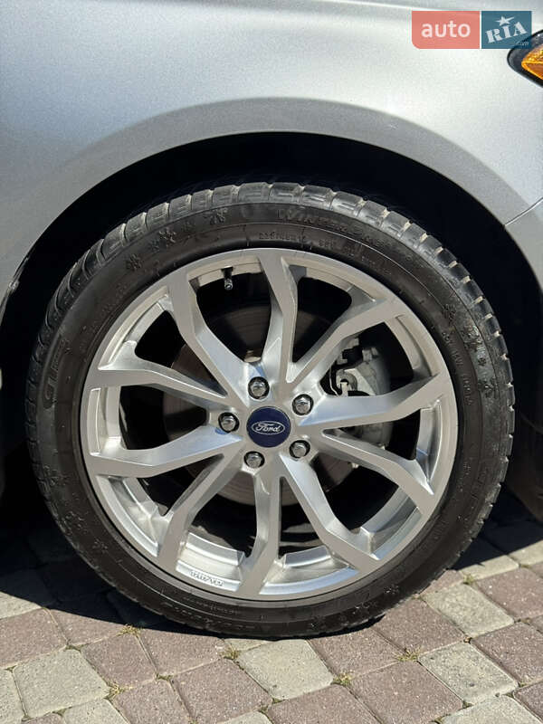 Седан Ford Fusion 2020 в Івано-Франківську