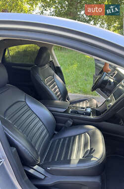 Седан Ford Fusion 2020 в 
