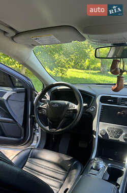 Седан Ford Fusion 2020 в 
