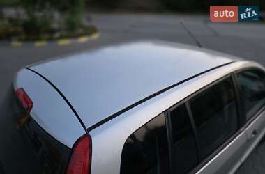 Хэтчбек Ford Fusion 2006 в 