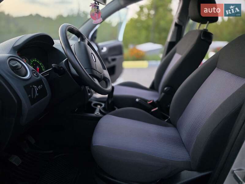 Хэтчбек Ford Fusion 2006 в Луцке фото 21 Хэтчбек Ford Fusion 2006 в Луцке