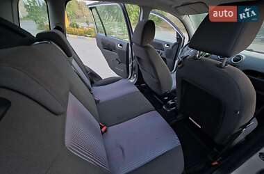 Хэтчбек Ford Fusion 2006 в 