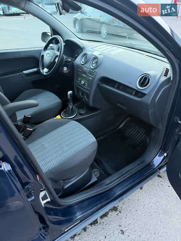 Хетчбек Ford Fusion 2006 в Сумах