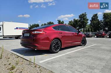 Седан Ford Fusion 2016 в 