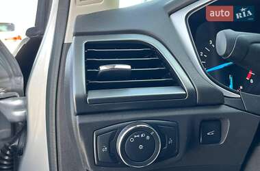 Седан Ford Fusion 2014 в 
