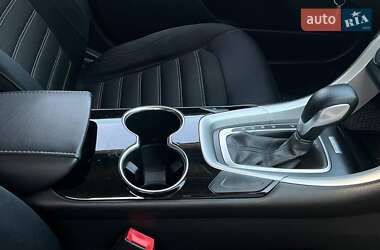 Седан Ford Fusion 2014 в 