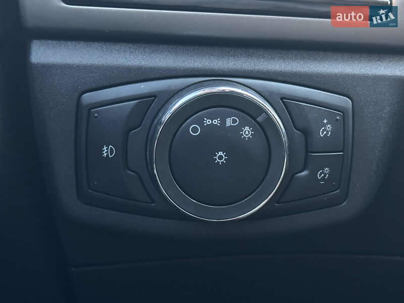Седан Ford Fusion 2015 в Києві