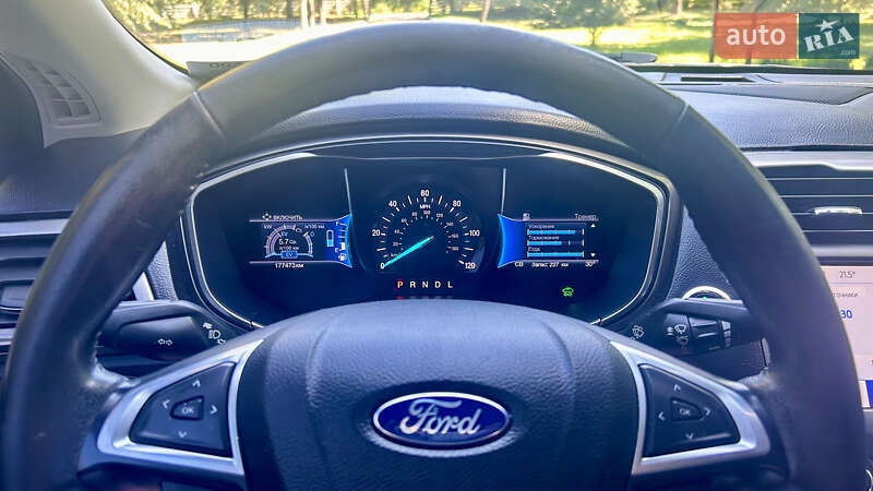 Седан Ford Fusion 2017 в Киеве