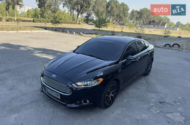 Седан Ford Fusion 2013 в 