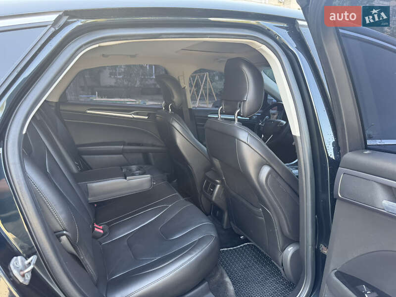 Седан Ford Fusion 2013 в Каменском