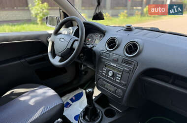 Хэтчбек Ford Fusion 2007 в 