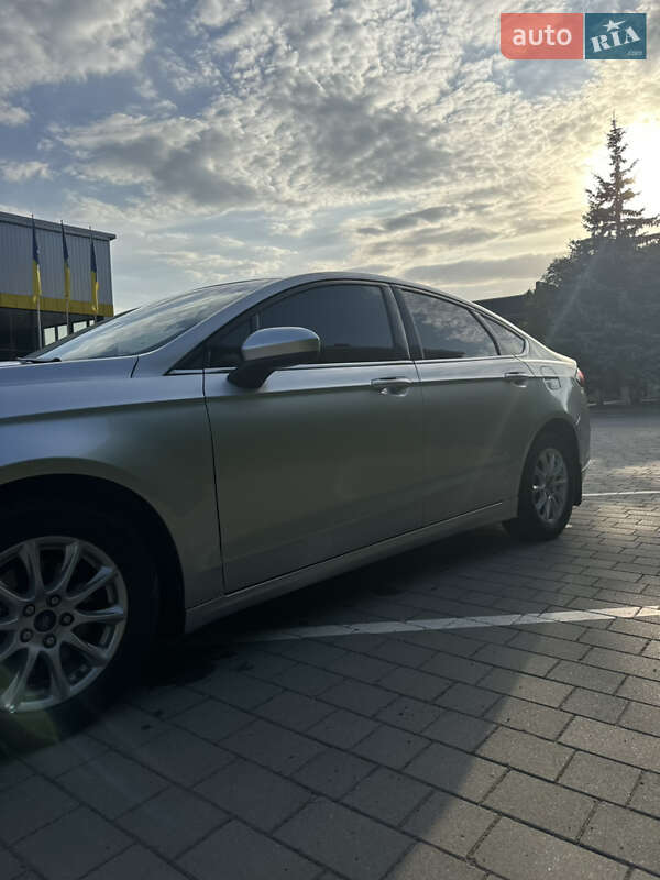 Седан Ford Fusion 2018 в Виннице
