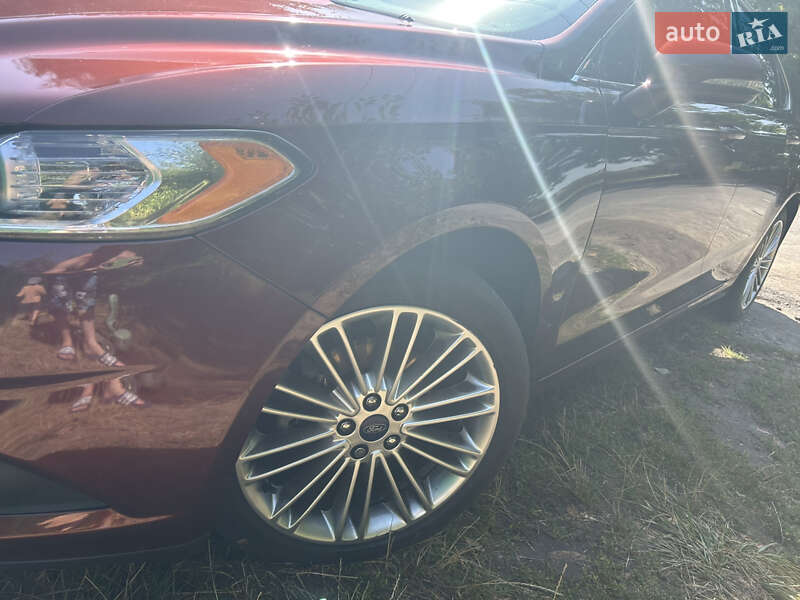 Седан Ford Fusion 2015 в Каневе фото 18 Седан Ford Fusion 2015 в Каневе