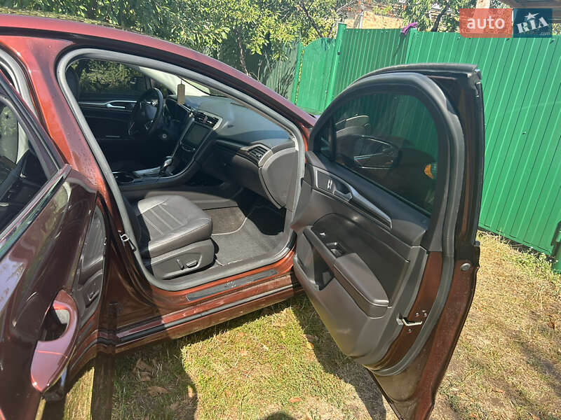 Седан Ford Fusion 2015 в Каневе фото 36 Седан Ford Fusion 2015 в Каневе