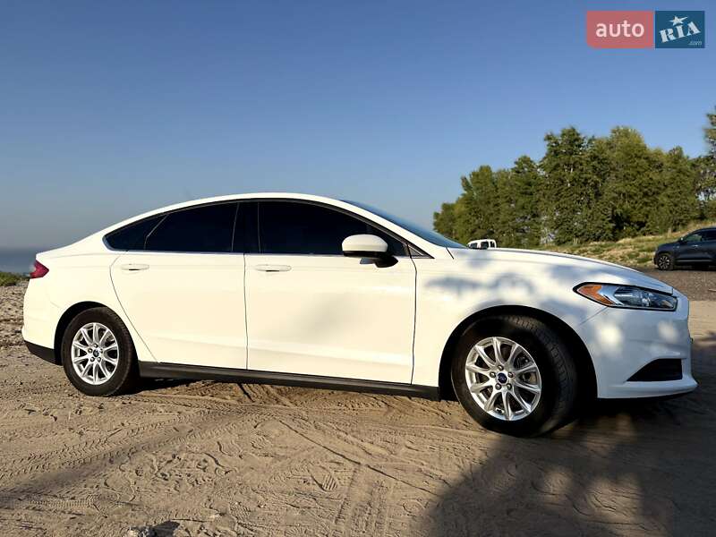 Седан Ford Fusion 2015 в Черкассах фото 6 Седан Ford Fusion 2015 в Черкассах