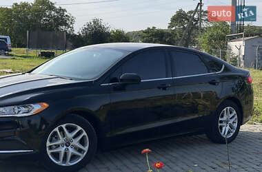 Седан Ford Fusion 2017 в 