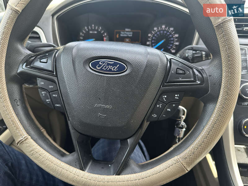 Седан Ford Fusion 2014 в Києві