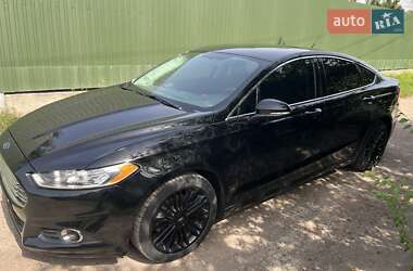 Седан Ford Fusion 2015 в 