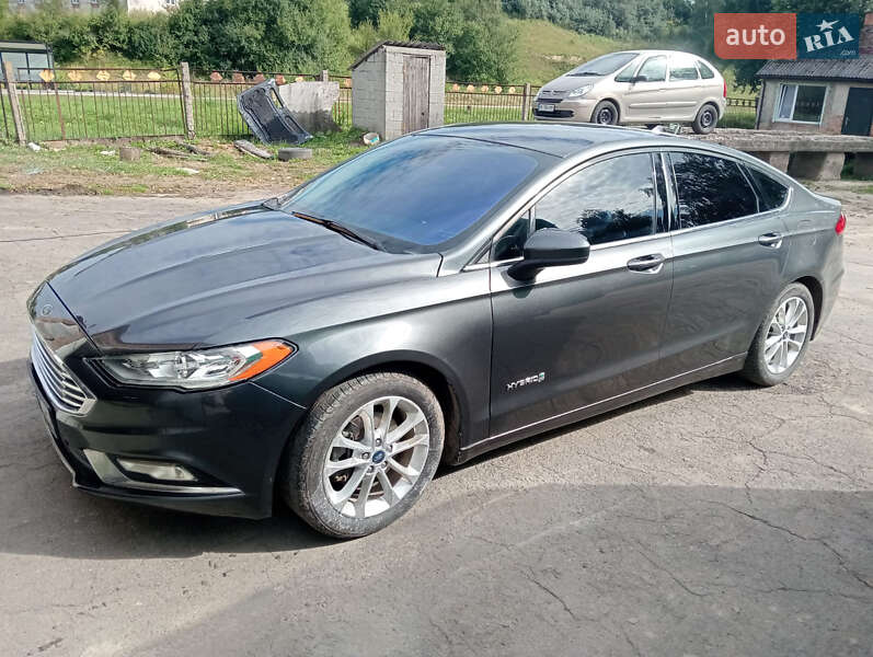 Седан Ford Fusion 2018 в Ирпене