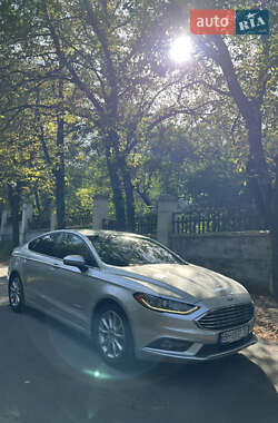 Седан Ford Fusion 2018 в 