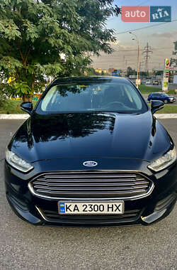 Седан Ford Fusion 2016 в 
