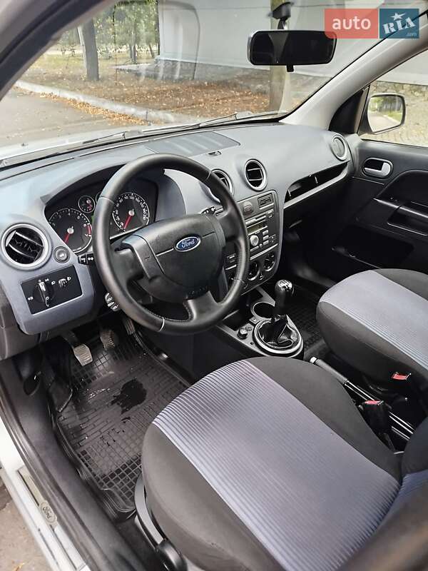 Хэтчбек Ford Fusion 2011 в Днепре