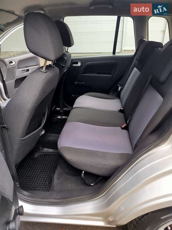 Хэтчбек Ford Fusion 2011 в Днепре