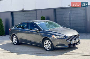 Седан Ford Fusion 2015 в 