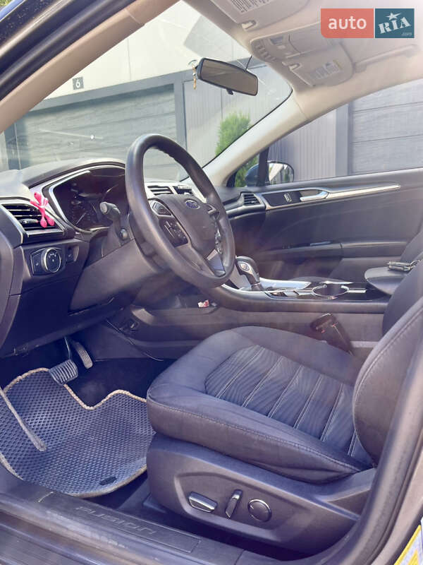 Седан Ford Fusion 2015 в Киеве фото 21 Седан Ford Fusion 2015 в Киеве