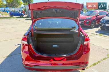 Седан Ford Fusion 2016 в 