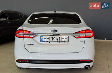 Седан Ford Fusion 2017 в 