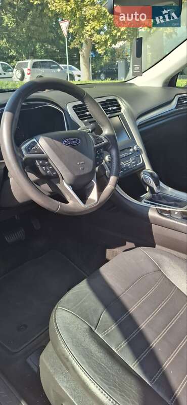 Седан Ford Fusion 2015 в Одесі