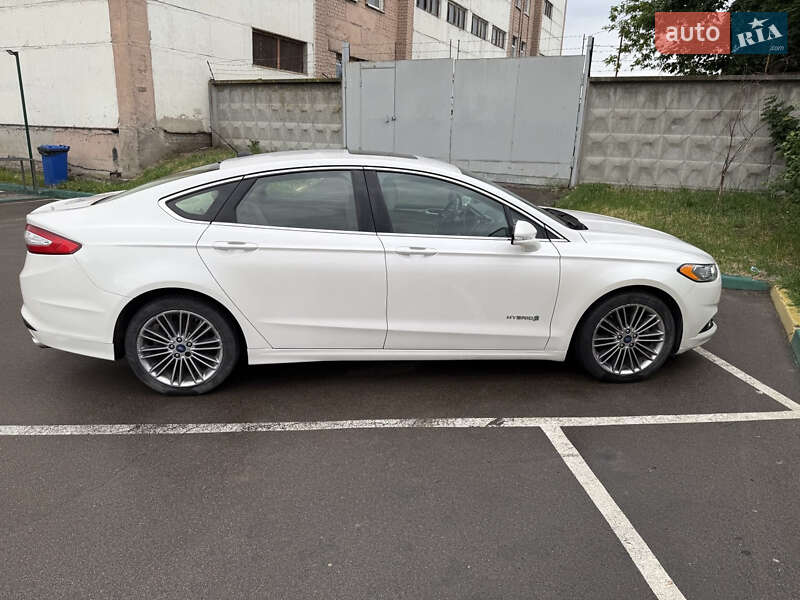 Седан Ford Fusion 2012 в Києві