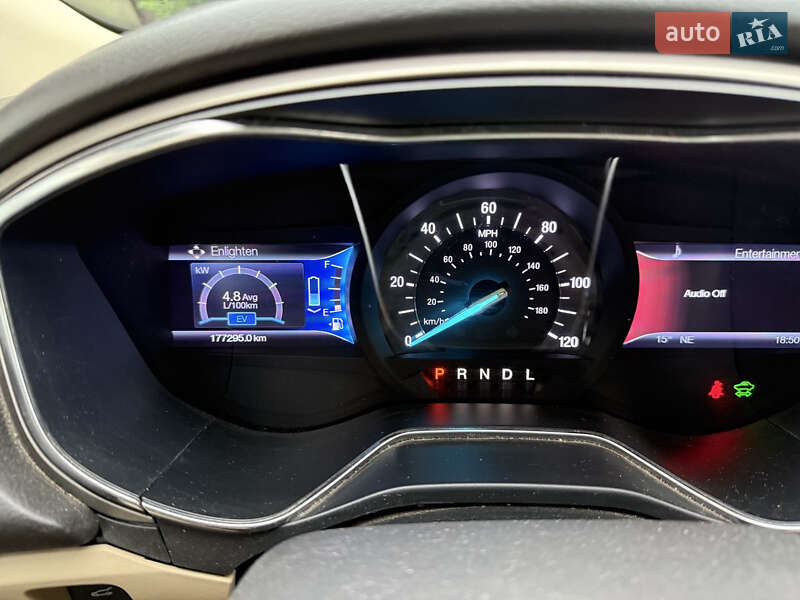 Седан Ford Fusion 2012 в Києві