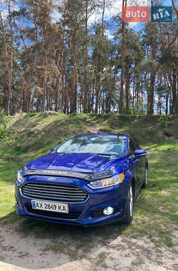 Седан Ford Fusion 2013 в 