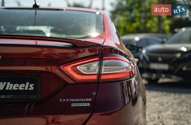 Седан Ford Fusion 2014 в 