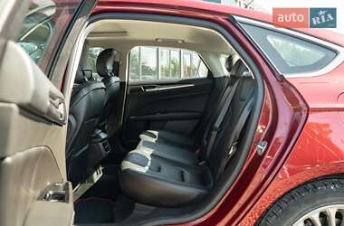 Седан Ford Fusion 2014 в 