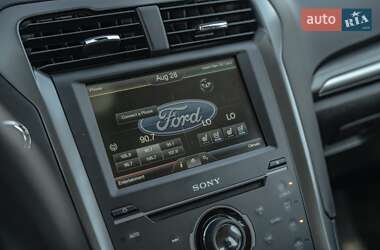 Седан Ford Fusion 2014 в 