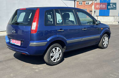 Хэтчбек Ford Fusion 2009 в 