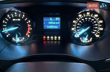 Седан Ford Fusion 2015 в 