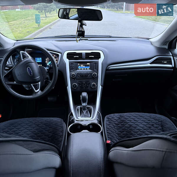 Седан Ford Fusion 2015 в Измаиле