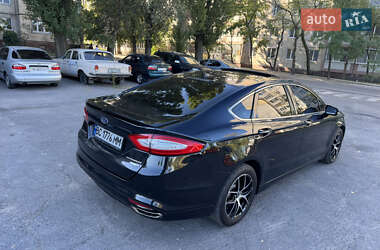 Седан Ford Fusion 2013 в 