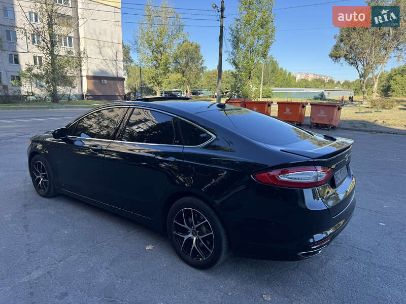 Седан Ford Fusion 2013 в Каменском